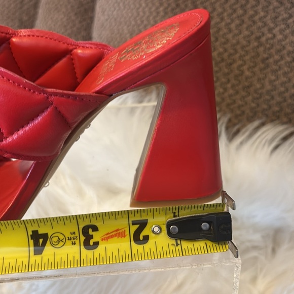 🍒 Vince Camuto Red Quilted Heeled Sandals  🍒 - Picture 11 of 11
